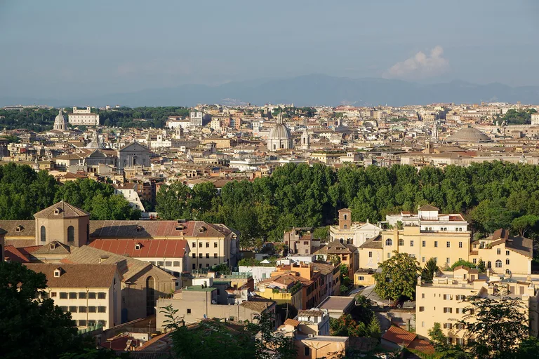 Foto: Historisches Zentrum von Rom, die extraterritorialen Besitzungen des Heiligen Stuhls in dieser Stadt und San Paolo fuori le Mura