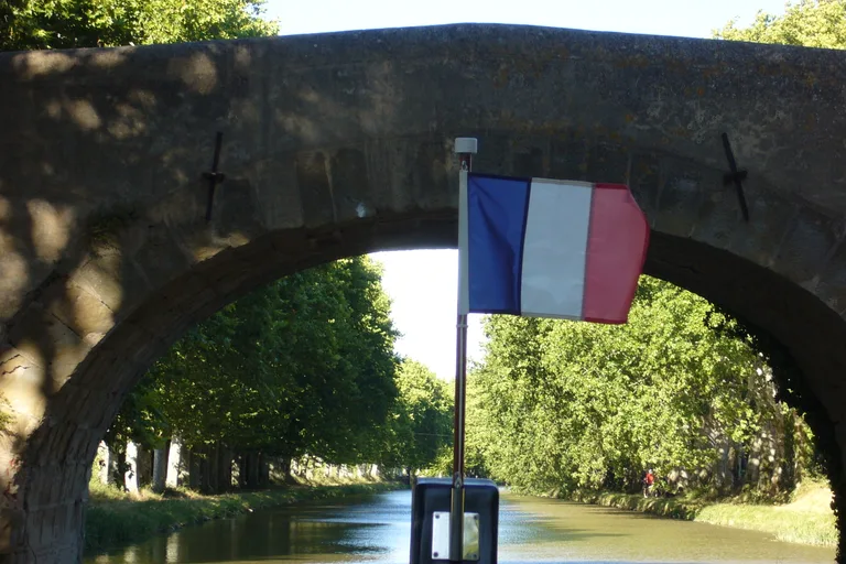 照片: 米迪运河（Canal du Midi）