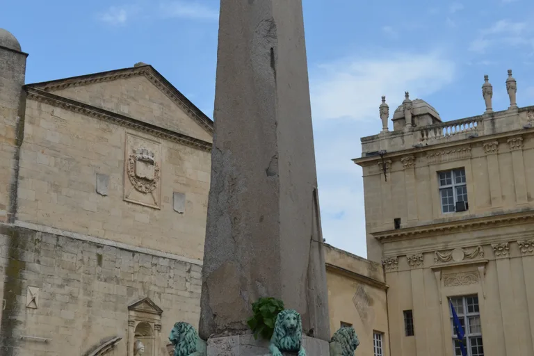Arles, Roman and Romanesque Monuments