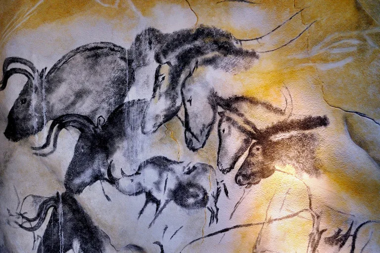 Foto: Dekorierte Höhle von Pont d’Arc, bekannt als Grotte Chauvet-Pont d’Arc, Ardèche