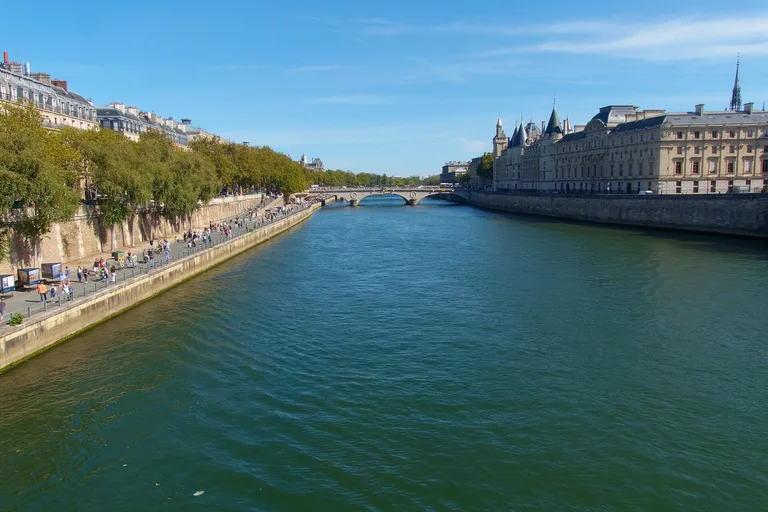 Foto: París, orillas del Sena