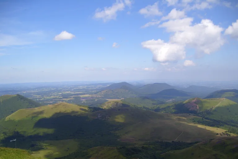 Photo: Haut lieu tectonique Chaîne des Puys - faille de Limagne