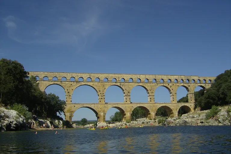 照片: 加尔桥（Pont du Gard，罗马高架渠）