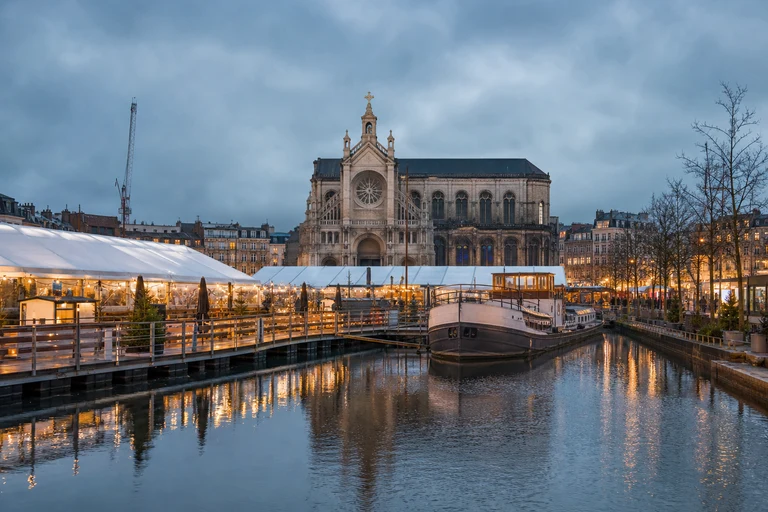 写真: Plaisirs d'Hiver – サン・カトリーヌ広場