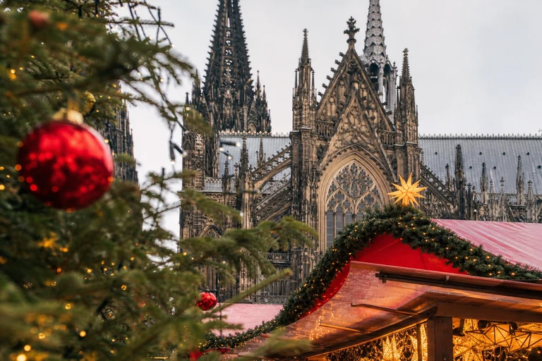 照片: 科隆大教堂圣诞市场（Weihnachtsmarkt am Kölner Dom）