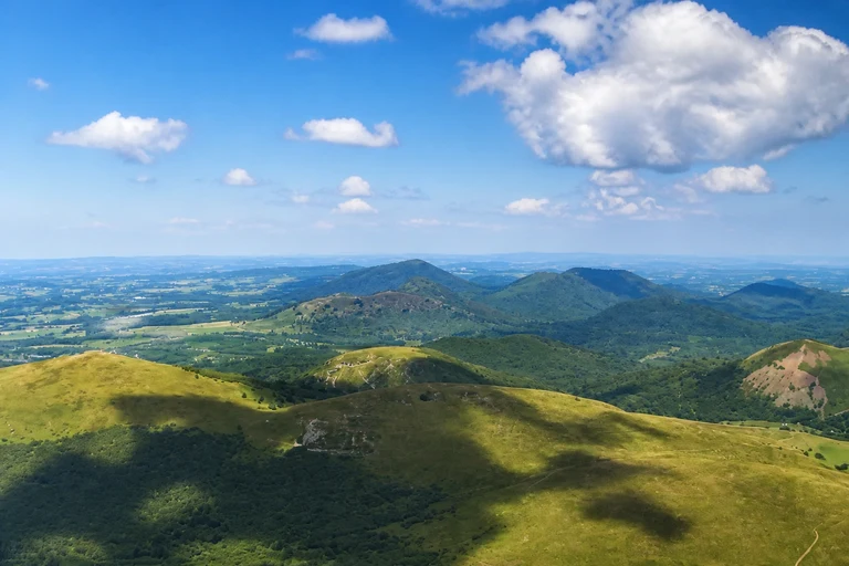 Photo: Haut lieu tectonique Chaîne des Puys - faille de Limagne