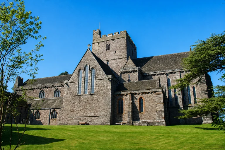 Foto: Kathedrale von Brecon