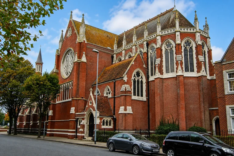 Photo: Cathédrale Saint-Jean-l’Évangéliste de Portsmouth