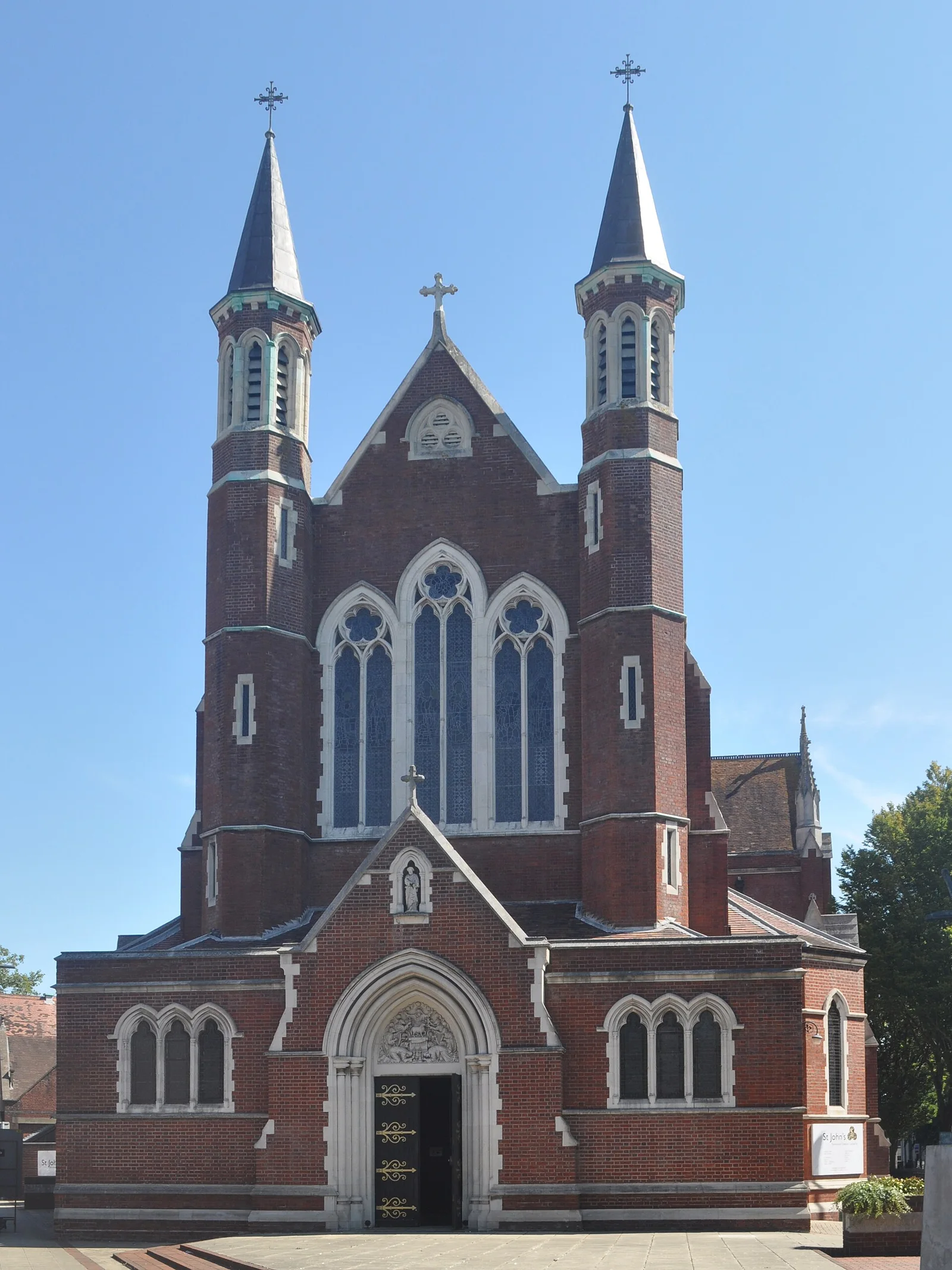 Photo: Cathédrale Saint-Jean-l’Évangéliste de Portsmouth