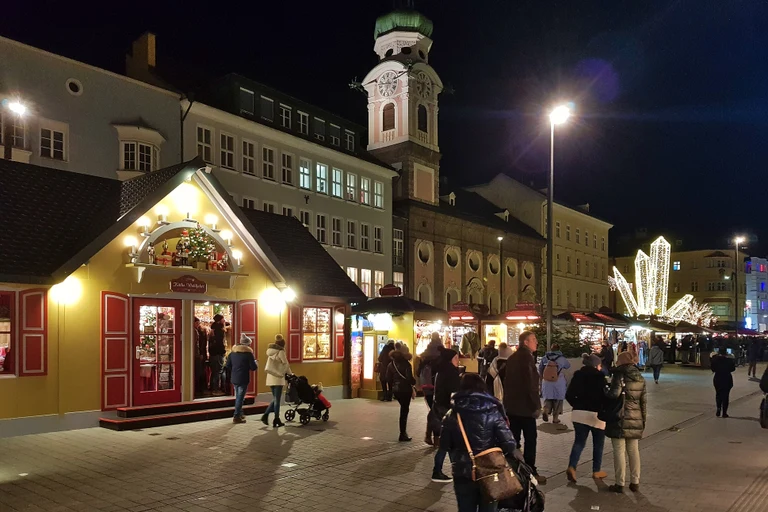 照片: Christkindlmarkt Maria-Theresien-Straße