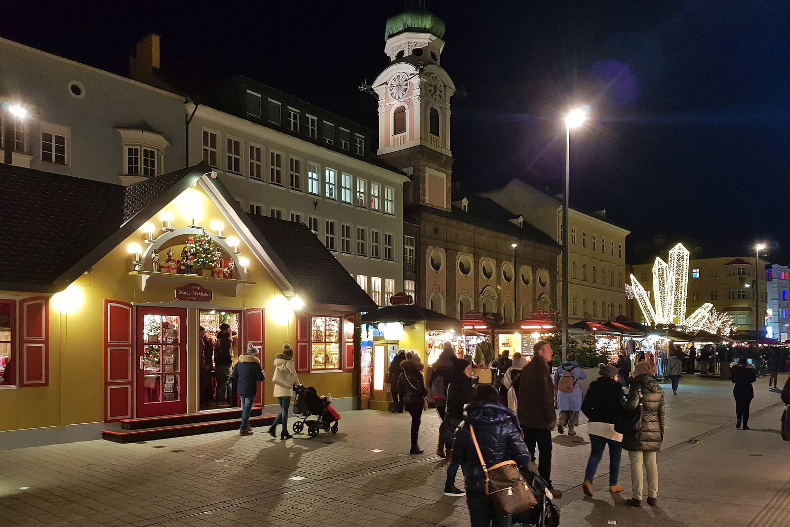 照片: Christkindlmarkt Maria-Theresien-Straße