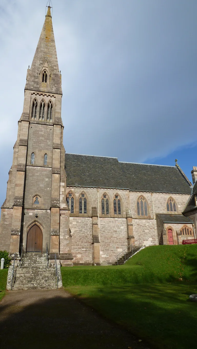 写真: 諸島大聖堂（Cathedral of The Isles）