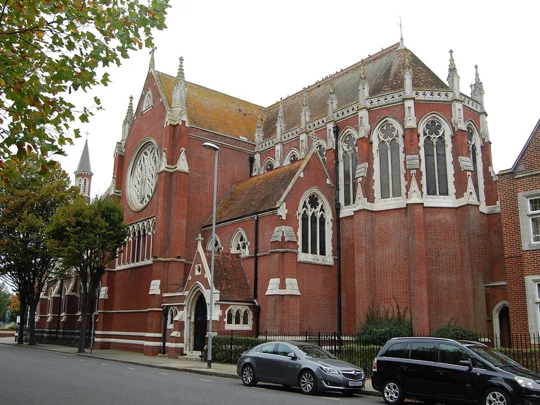 Photo: Cathédrale Saint-Jean-l’Évangéliste de Portsmouth