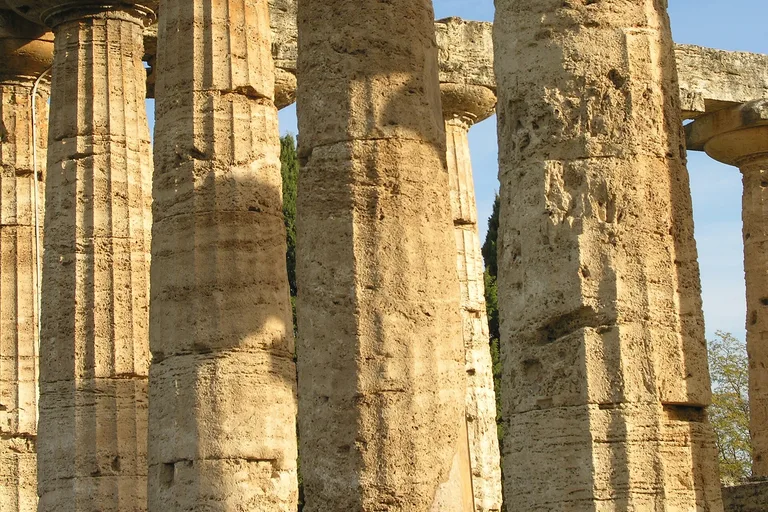 Foto: Nationalpark Cilento und Vallo di Diano mit den archäologischen Stätten von Paestum und Velia sowie der Certosa di Padula